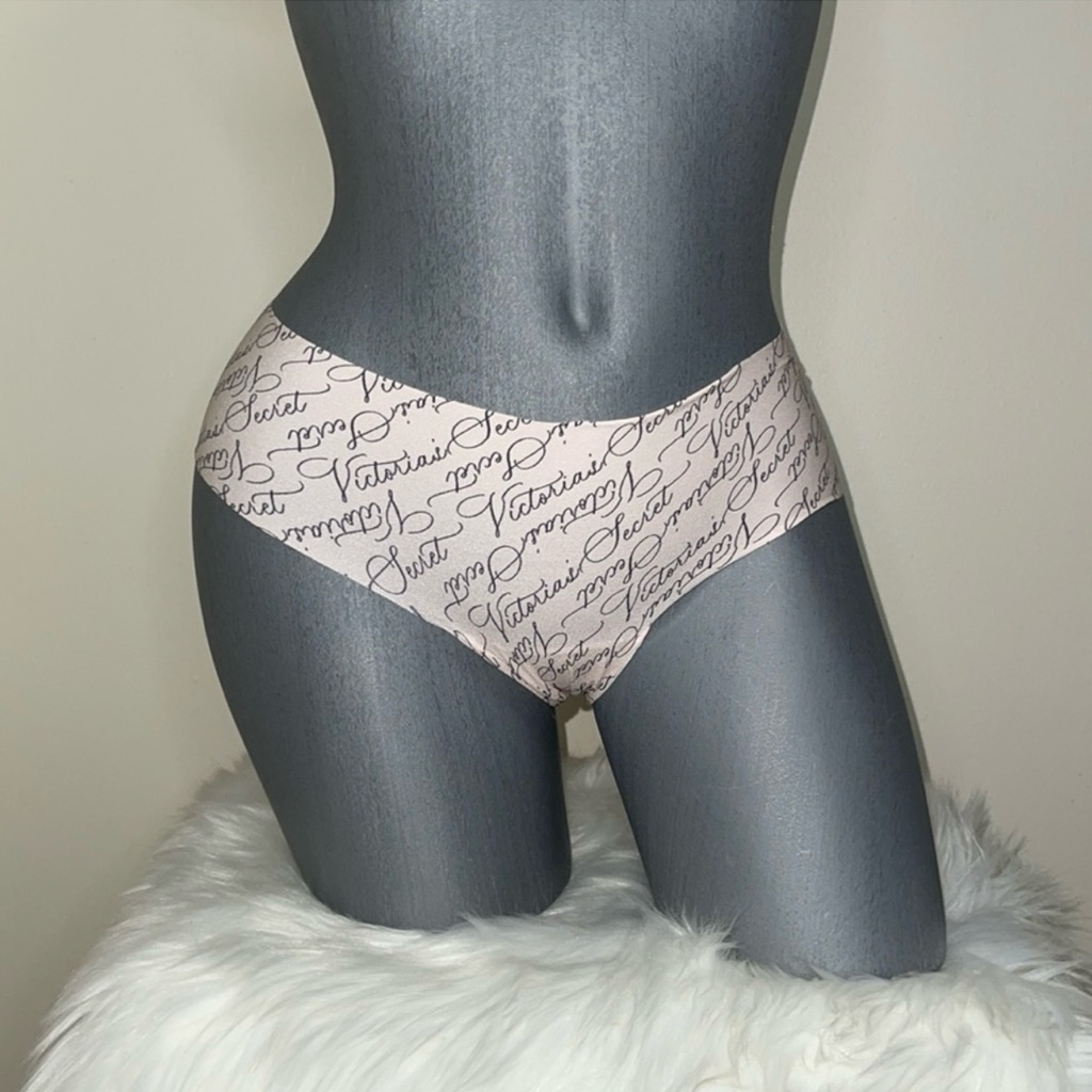 Victorias Secret No-Show Seamless Cheeky Panty Underwear. Nwt
